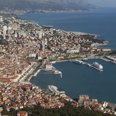 Apartman Tina * Split