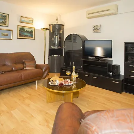 Apartman Tina * Split
