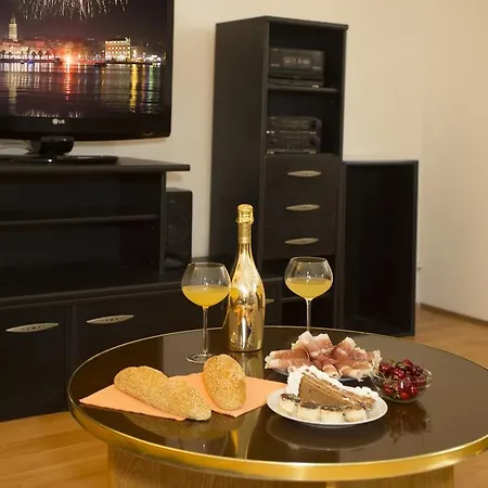 Apartman Tina * Split