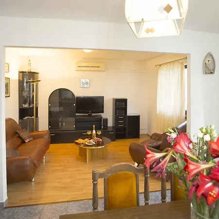 Apartment Apartman Tina